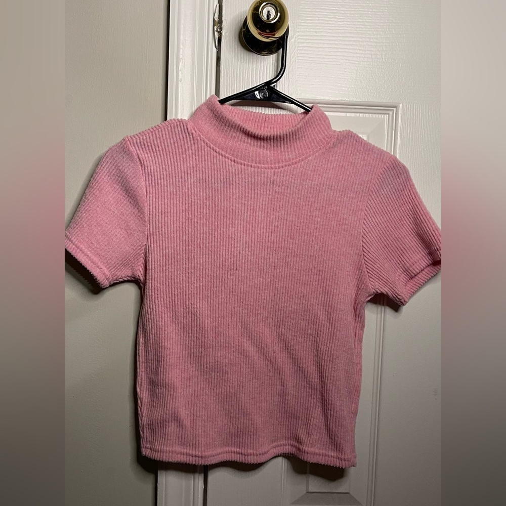 NEVER WORN Pink Short Sleeve Turtleneck [Slightly Cropped]